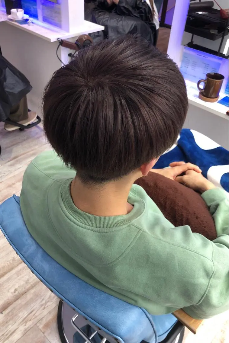ショート カラー メンズ アッシュ ラベンダーカラー ラベンダーアッシュ 白井 つづりのヘアスタイル