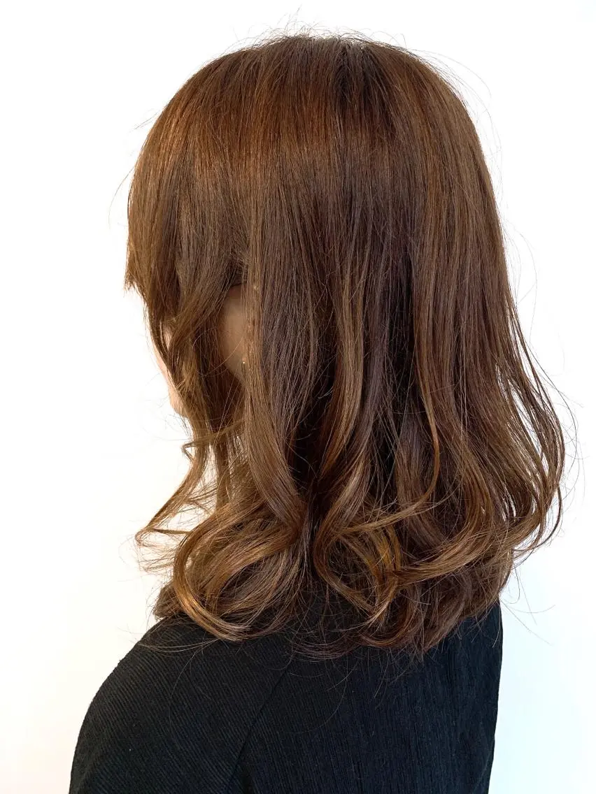 ミディアム カラー 今雪 聡美のヘアスタイル