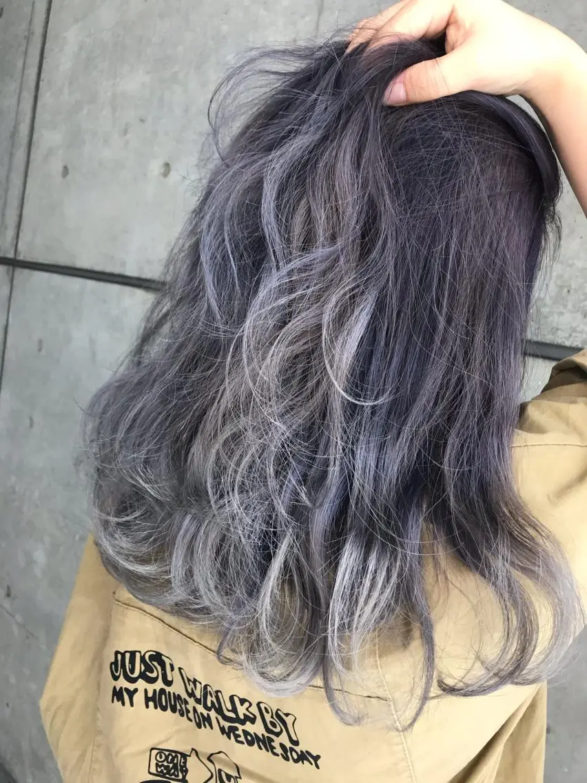 セミロング カラー セミロングパーマ ハイトーンカラー エクステ ヘアカラー トリートメント Fave【フェイブ】 /🌈推し活のその他イメージ