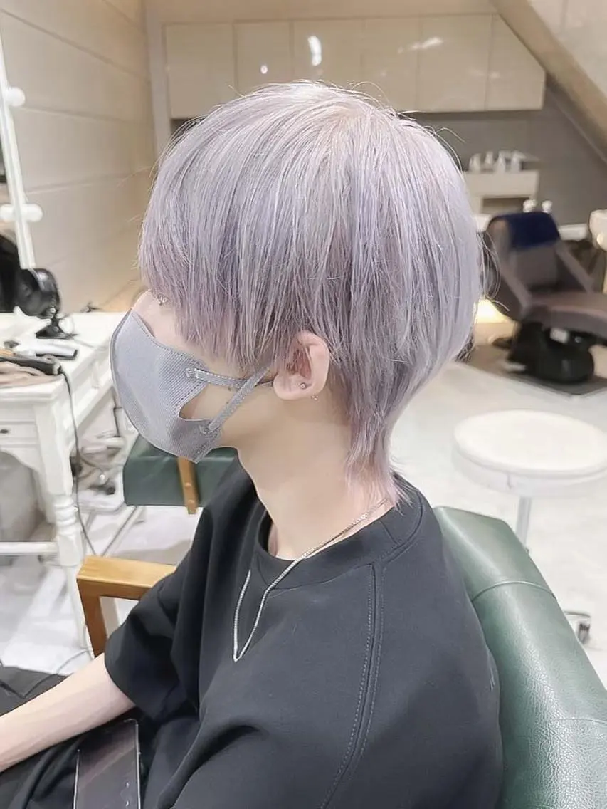 ヘアアレンジ ショート カラー メンズ メンズブリーチ メンズ韓国風 韓国マッシュ マッシュ ツーブロック Days 透明感カラーのヘアスタイル