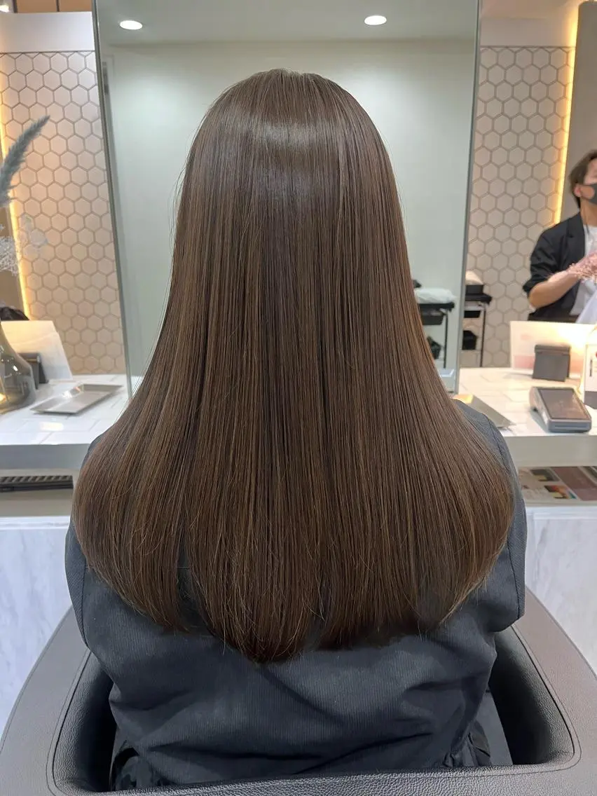 ロング Viot 銀座 樋口 桃佳のヘアスタイル