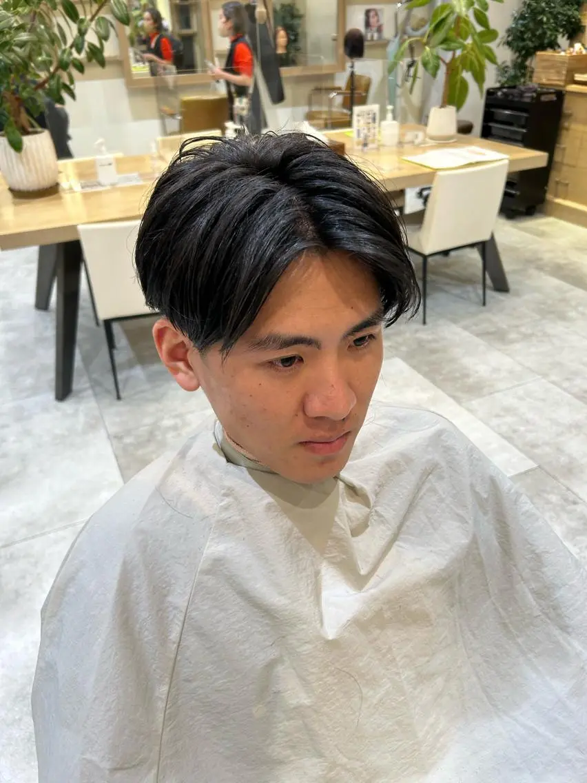 メンズ センターパート メンズ就活ヘア 艶透明感カラー/ ルーズパーマ/田中のヘアスタイル