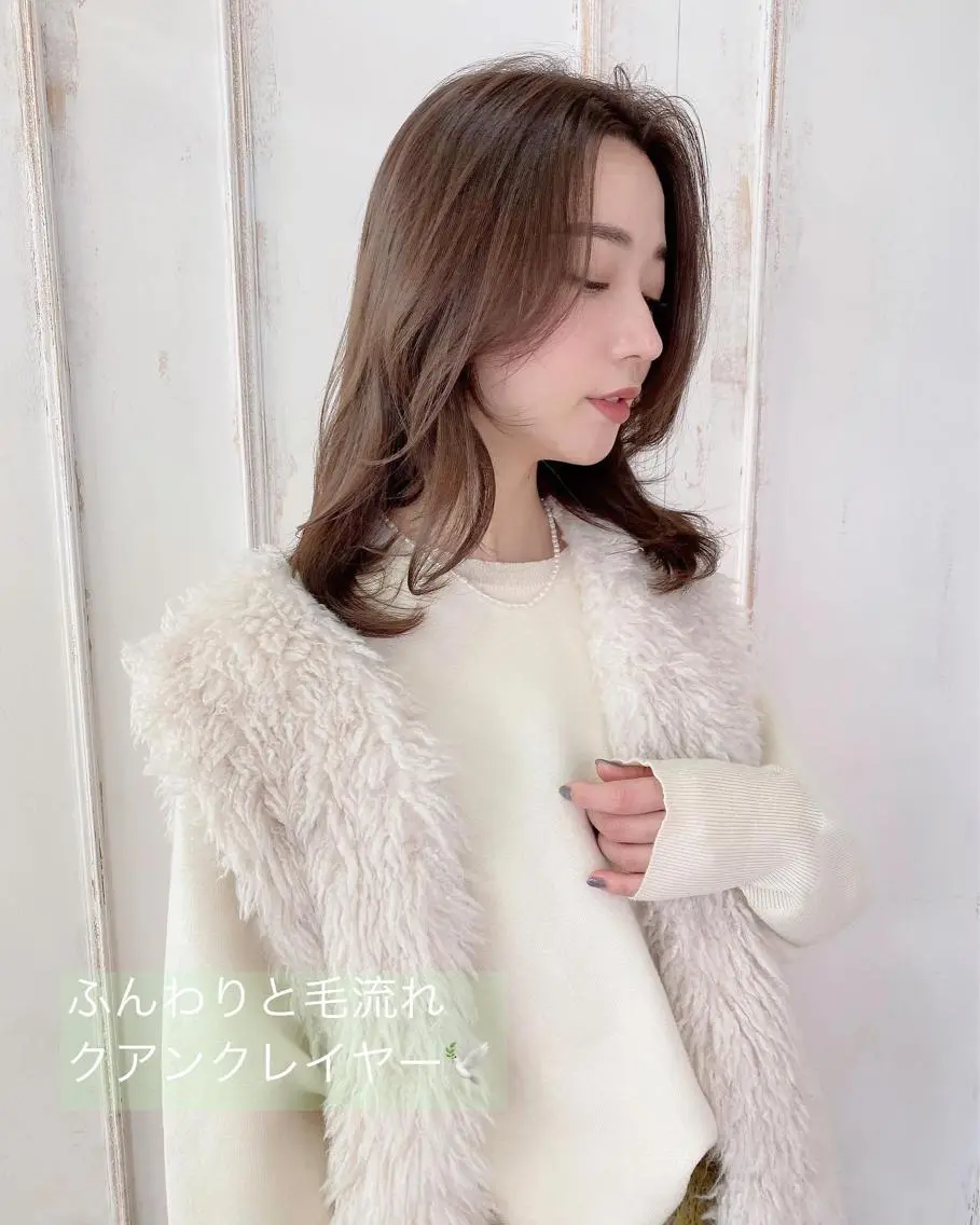 ミディアム レイヤーカット 鎌倉 彩のヘアスタイル