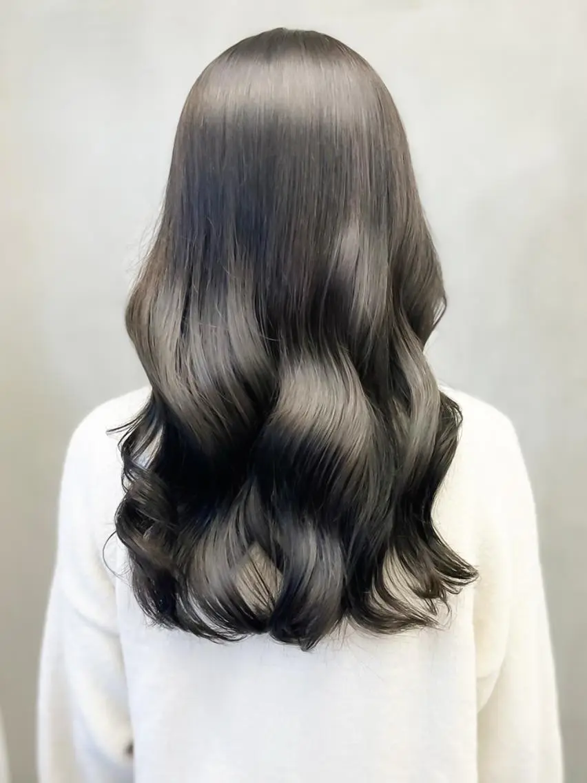 カラー ロング 透明感カラー 韓国風ヘア✨ 永岡 はるのヘアスタイル