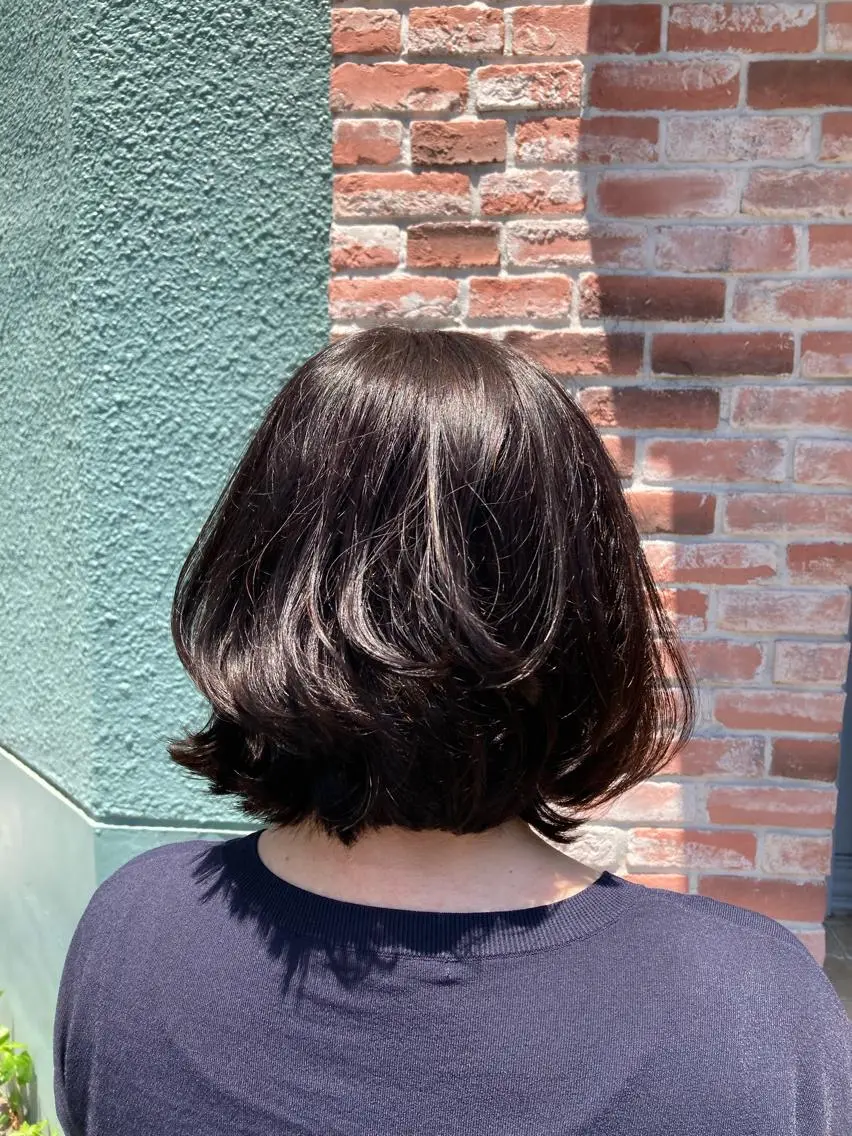 ショート カラー 🫧透明感イルミナ カラー🫧三浦菜々子のヘアスタイル