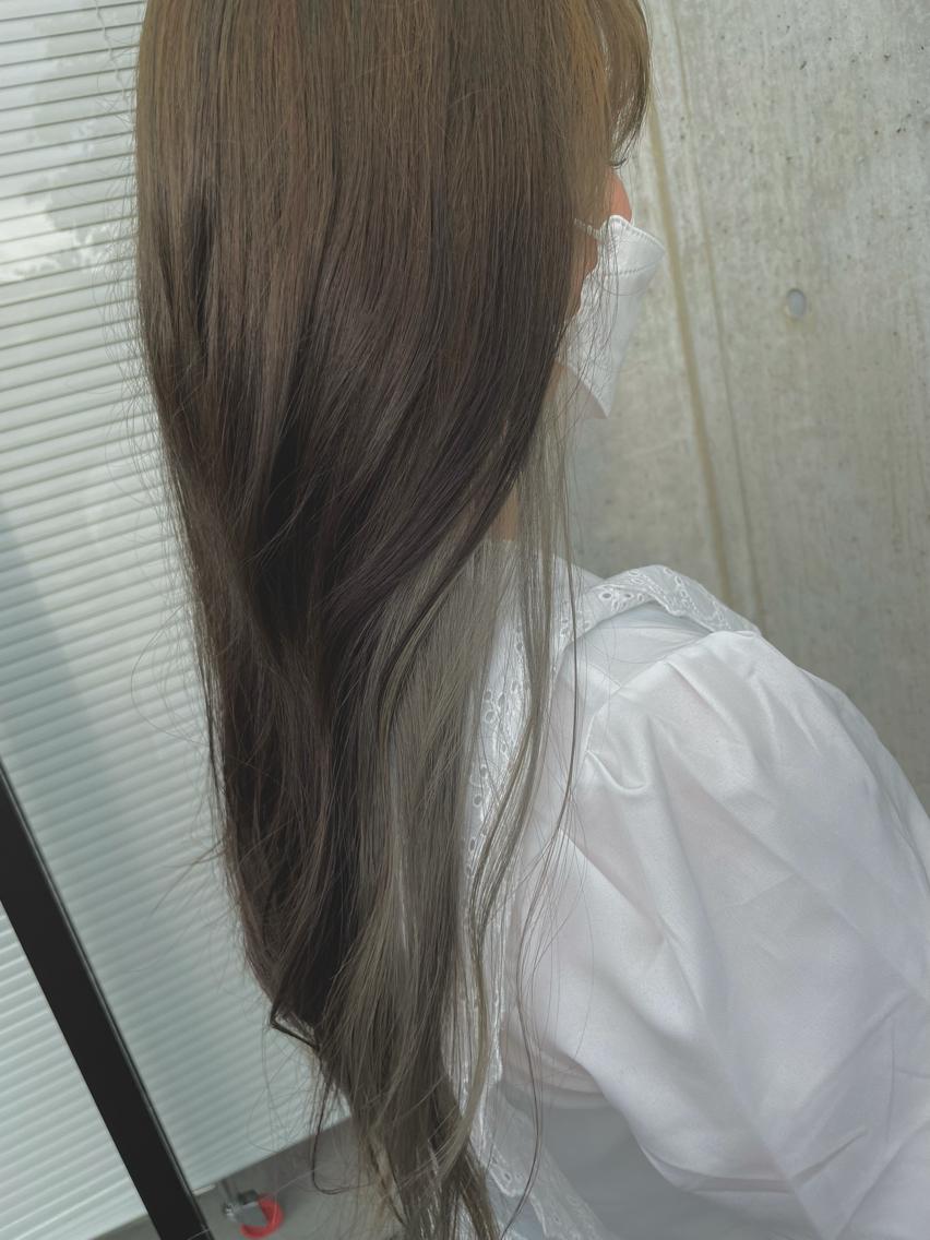 カラー デザインカラー／ 梶本 乃梨叶のヘアスタイル