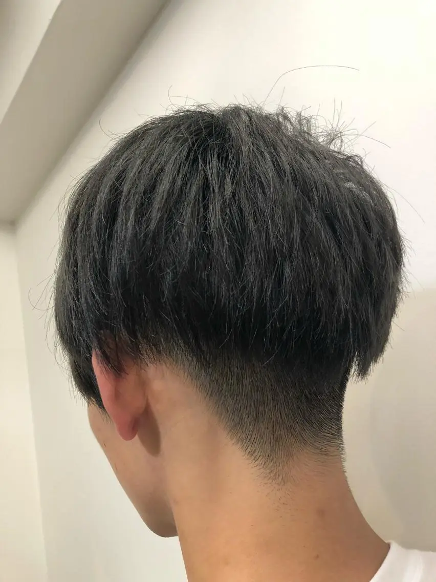 ショート カラー メンズ 芝田 望優のヘアスタイル
