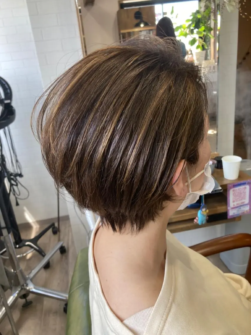 ショート カラー ショートボブ ハイライトカラー ボブ ハイライト ショートヘア 今井 里美のヘアスタイル