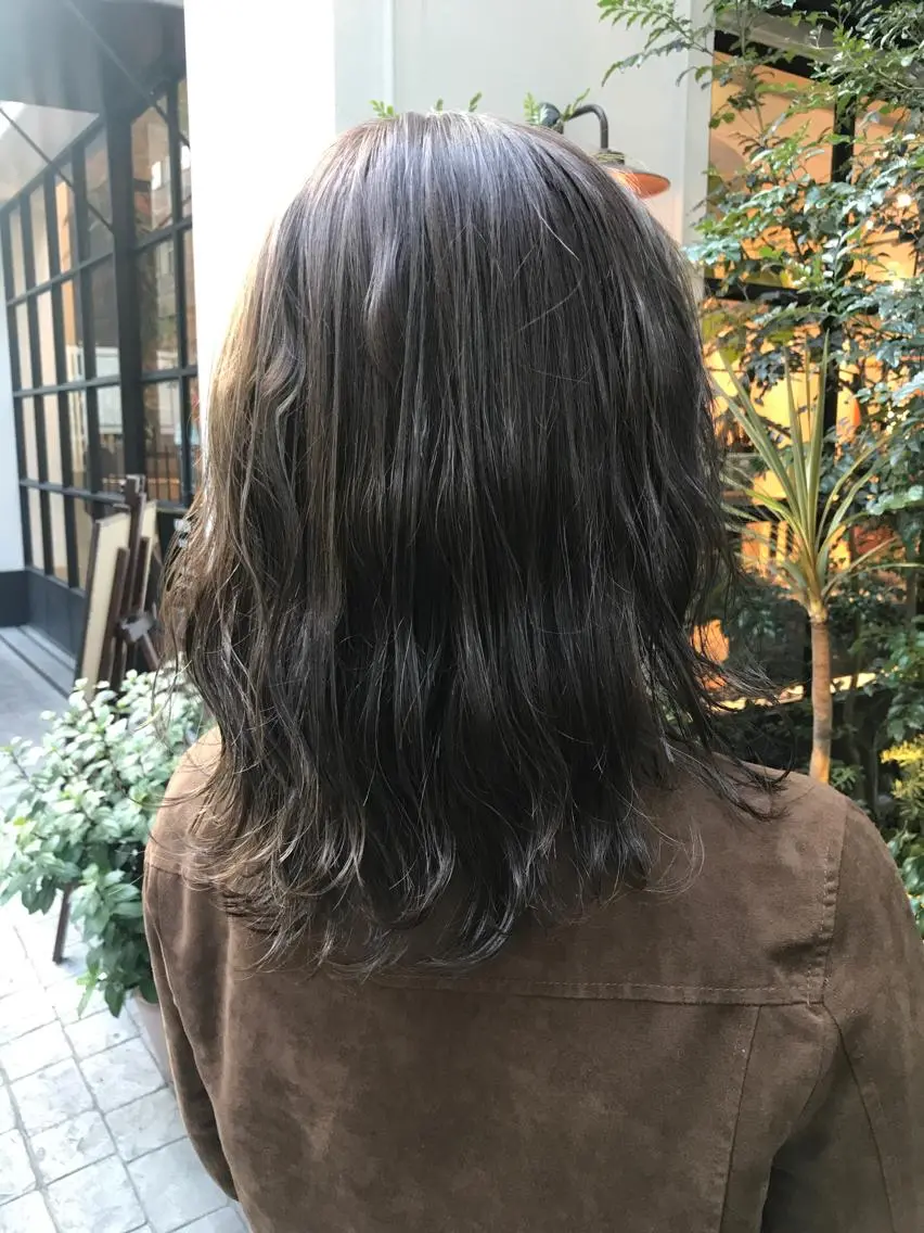 ミディアム ハイライト LOMA🇰🇷 銀座クボタのヘアスタイル