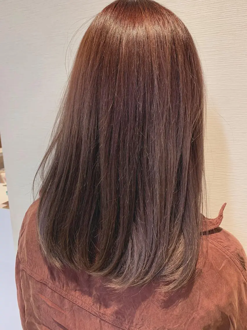 セミロング カラー ブリーチ 中垣 南のヘアスタイル