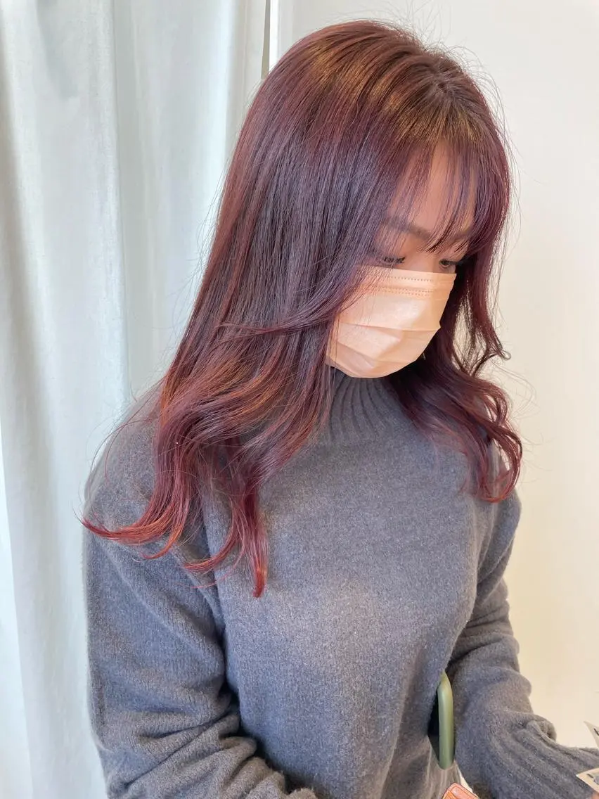 カラー ピンクカラー 比嘉 千咲のヘアスタイル