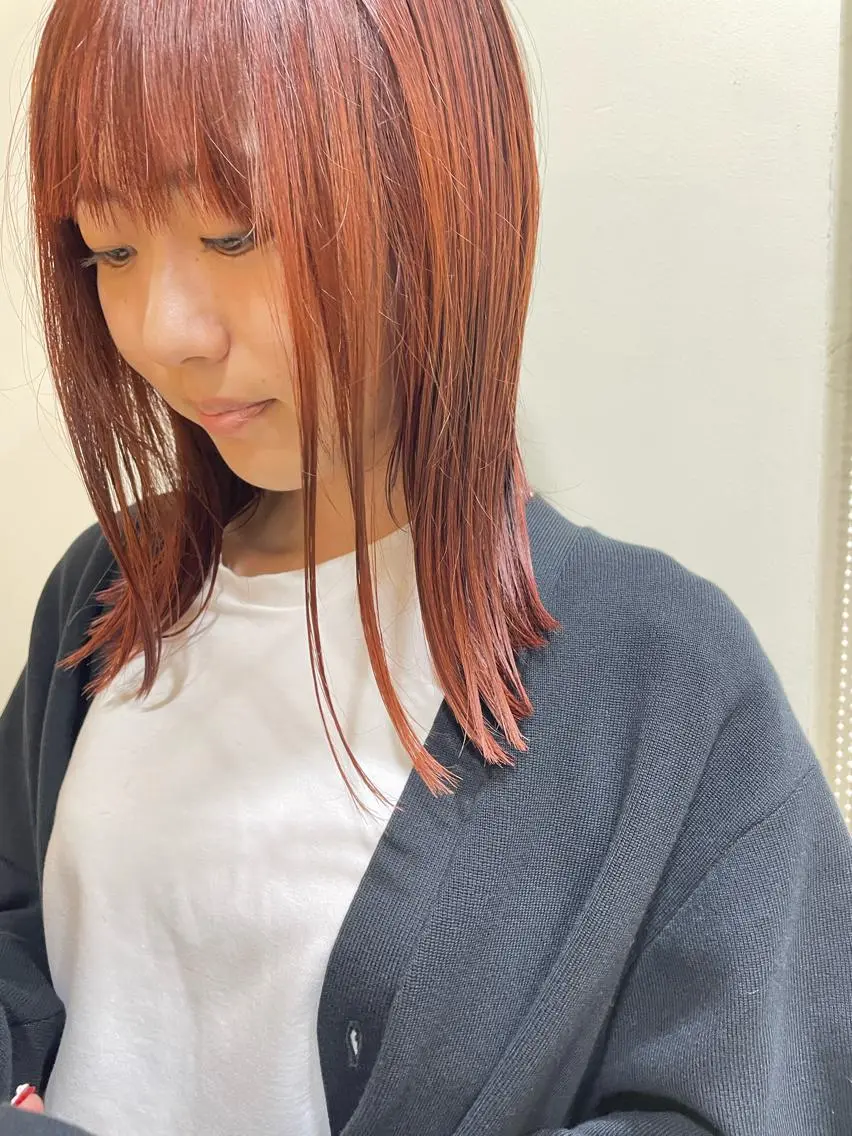 ミディアム カラー レッドカラー カット ヘアカラー トリートメント レイヤー/似合わせ TAKUYAのヘアスタイル