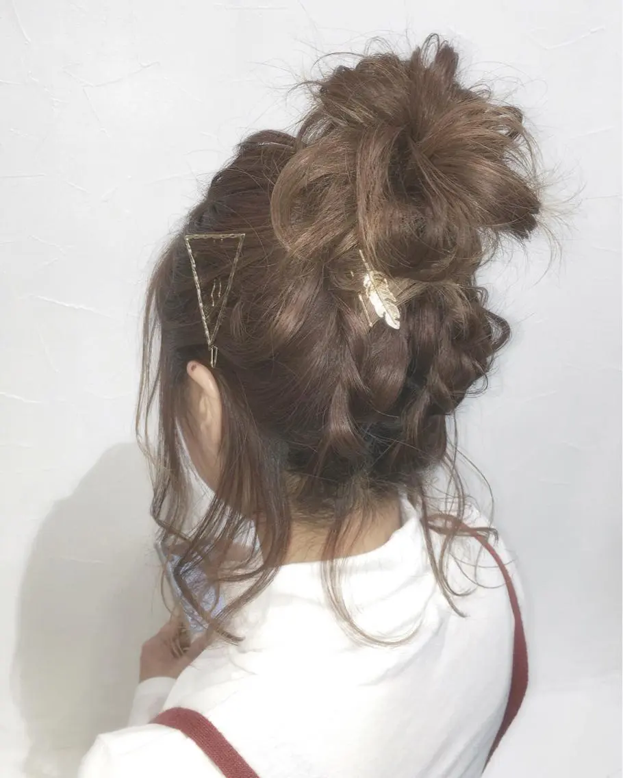 ショート カラー ヘアアレンジ エクステの神様 ▫️原島ユウヤ▫️のヘアスタイル