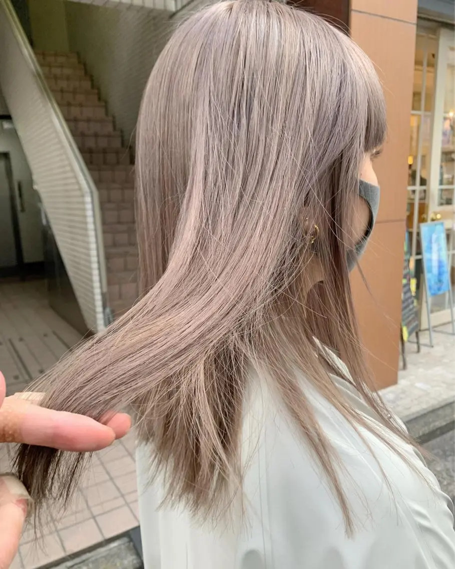 セミロング カラー ヘアアレンジ ベージュカラー ブリーチ ピンクカラー カット ヘアカラー トリートメント 🌿ショート🌿 パーマ🌿淳平のヘアスタイル