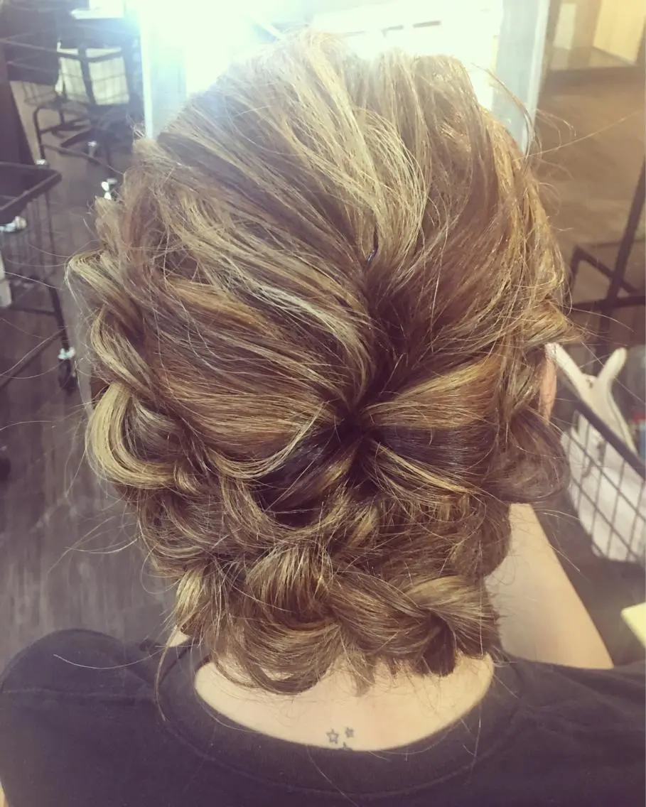 セミロング カラー ヘアアレンジ 鶴見 和美のヘアスタイル
