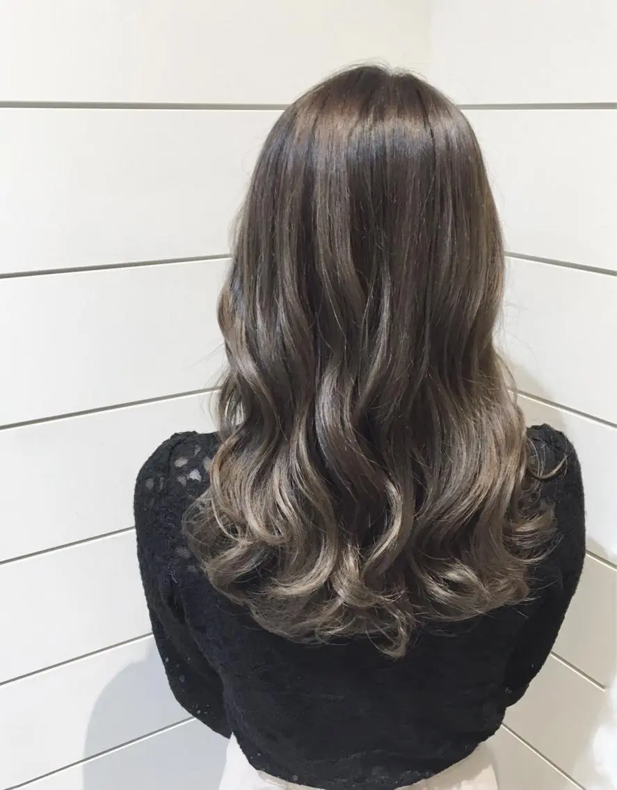 セミロング カラー アッシュ 🍊新宿南口🍊 ERINAのヘアスタイル