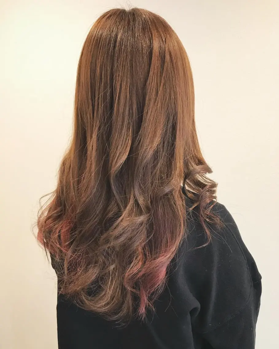 ロング カラー パーマ イルミナカラー インナーカラー ピンクカラー ヘアカラー トリートメント エイトウメダ 店長 稲尾友則のヘアスタイル