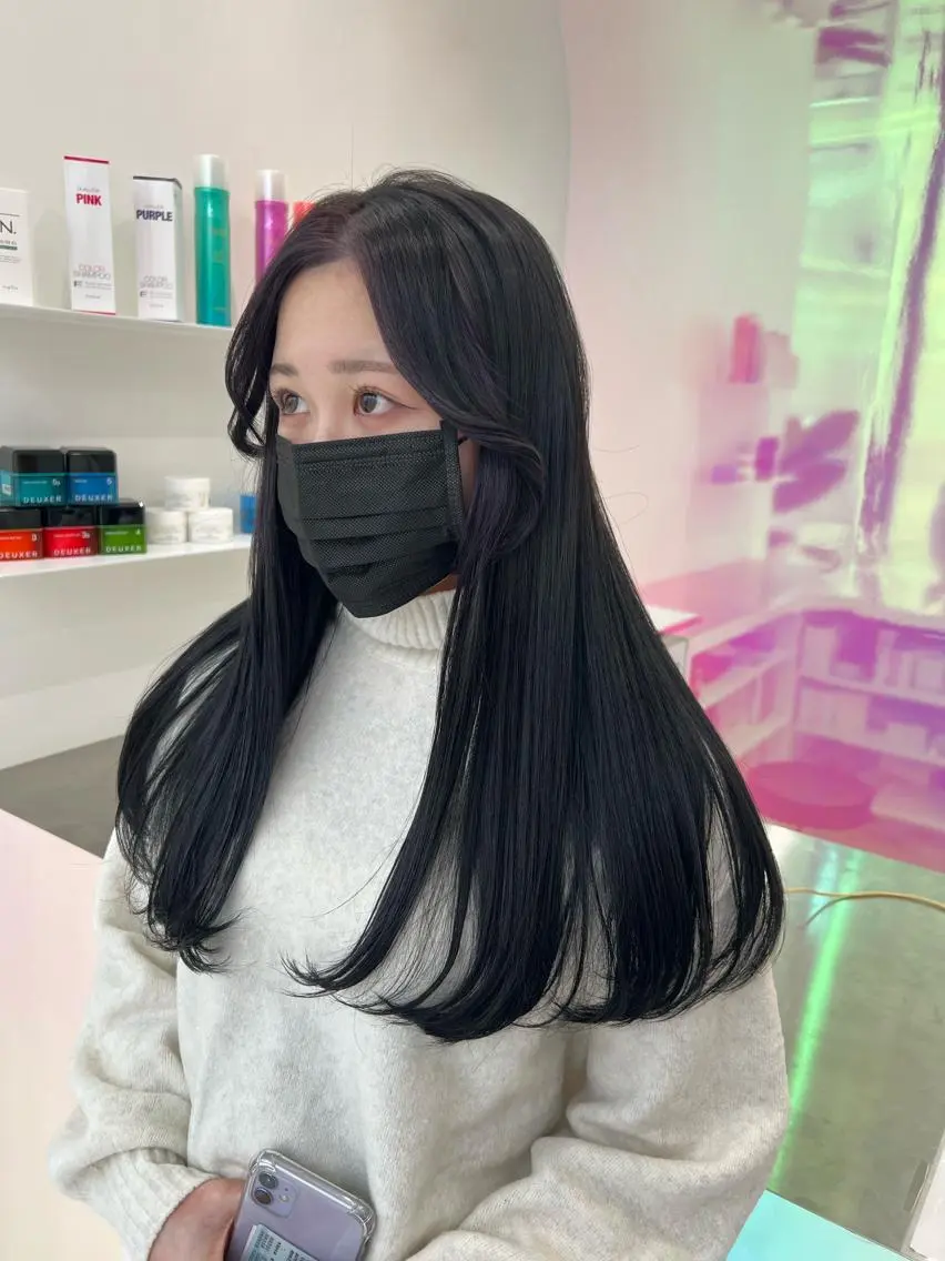 セミロング カラー パーマ ヘアアレンジ メンズ キッズ ネイル マツエク・マツパ アイブロウ KANAMI 🌏のヘアスタイル
