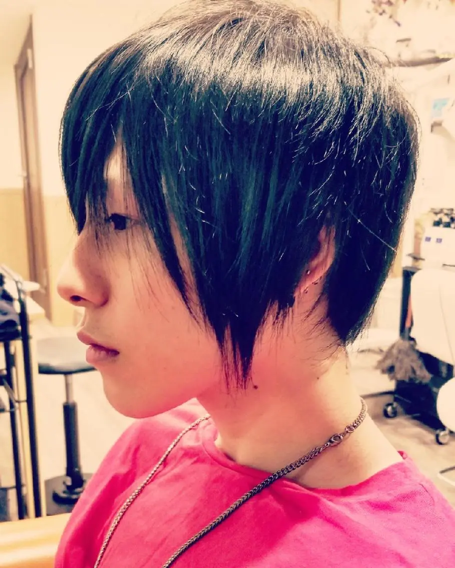 ショート メンズ カラー アディクシーカラー 外国人風カラー spa hair ark 富井直美のヘアスタイル