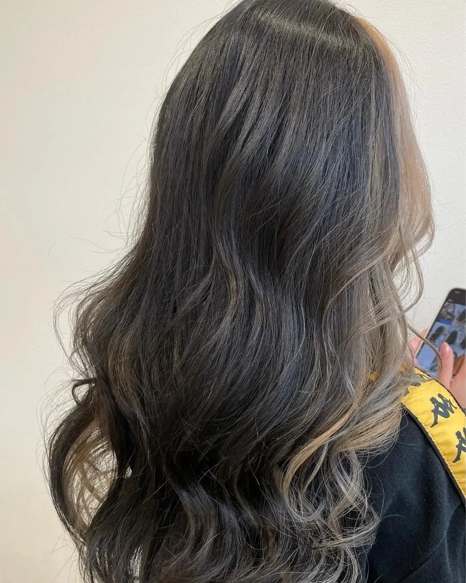 セミロング カラー ヘアカラー HIRO .Nのヘアスタイル