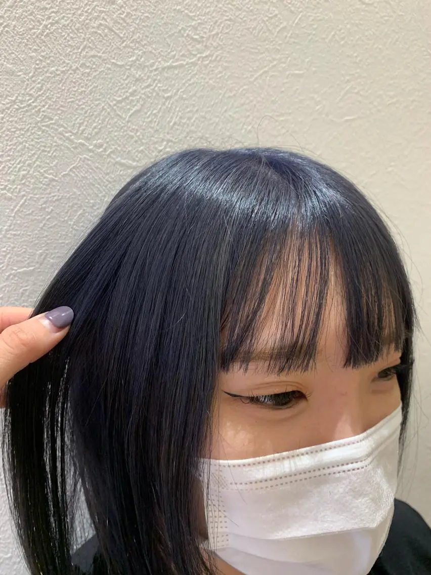 ショート カラー ブリーチ ネイビーカラー カット ヘアカラー トリートメント hubhair レイヤー/透明感のヘアスタイル