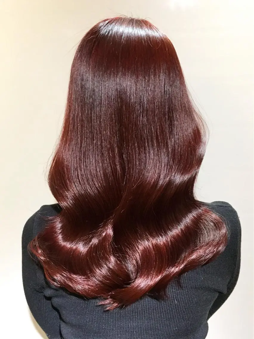 ロング カラー ヘアアレンジ レッドカラー 柔らか垢抜けｶﾗｰと ｶｯﾄ🫧ASUKAのヘアスタイル