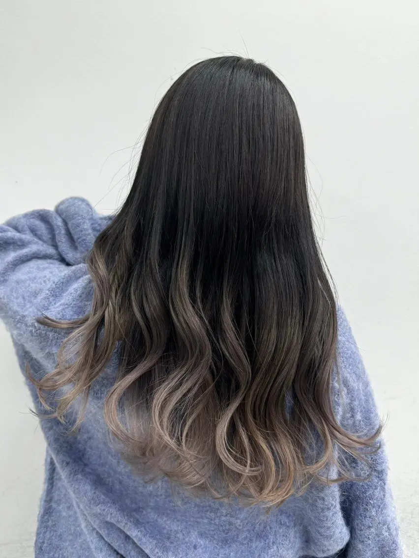 ロング アッシュ ハイライト 髪質改善 【公式】amble luxe 中野のヘアスタイル