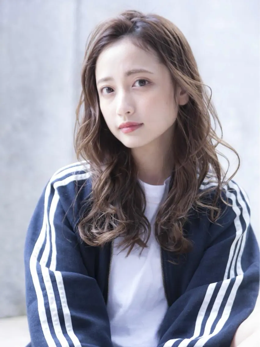 ミディアム カラー パーマ ヘアアレンジ メンズ キッズ ネイル マツエク・マツパ カット ヘアカラー トリートメント ヘアセット 韓国ヘア🫧 KAZUTOのヘアスタイル