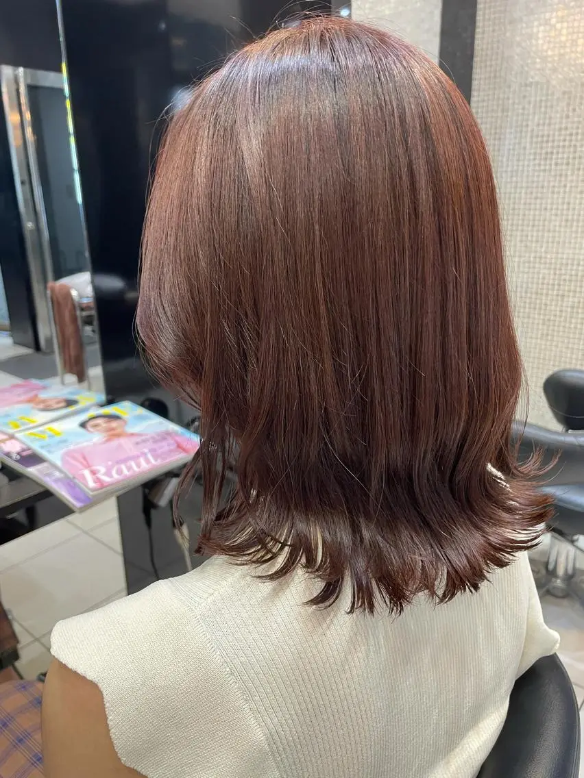 ミディアム カラー ブラウンカラー ピンクカラー ピンクブラウン カット ヘアカラー 女性リピ90%🍨 🩷佐藤みずきのヘアスタイル