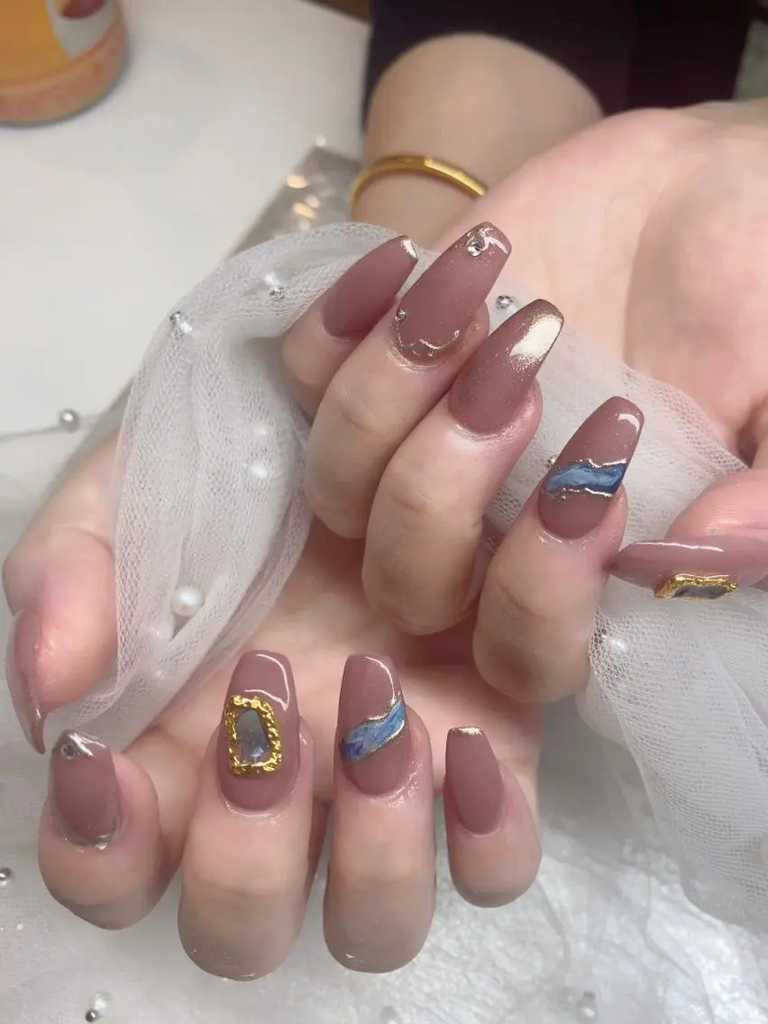ネイル Tinaネイル 難波のネイルデザイン