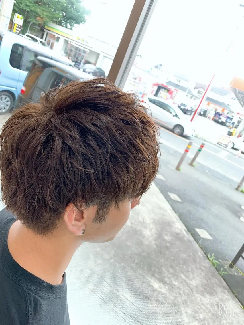 ショート カラー メンズ グレージュ 白髪ぼかしハイライト 柳川拓哉のヘアスタイル