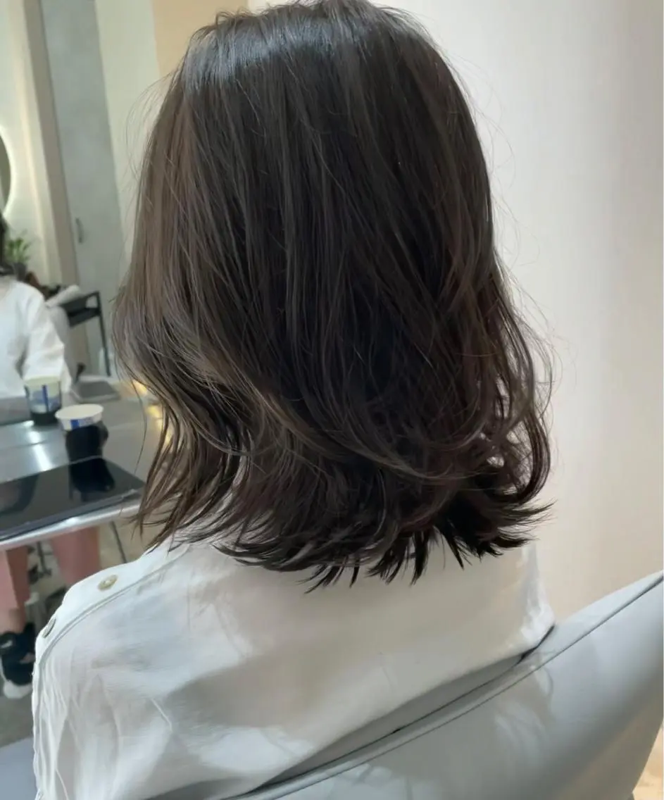 ミディアム くびれヘア レイヤーカット YUKI / レイヤーカット🤍のヘアスタイル
