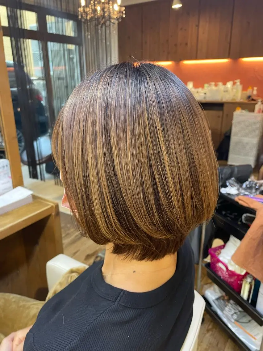 ショート ハイライト 縮毛矯正 山木 裕子のヘアスタイル