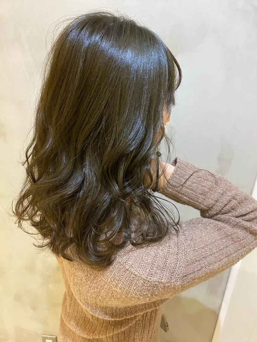 セミロング カラー ヘアアレンジ ネイル マツエク・マツパ 透明感カラー ハイライトカラー 外国人風カラー ハイライト ヨシンモリ 夜23時まで予約🉑 reverieあきらのヘアスタイル