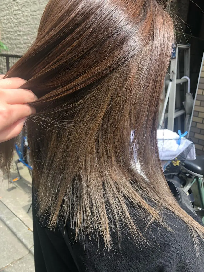 セミロング カラー pep natsumiのヘアスタイル
