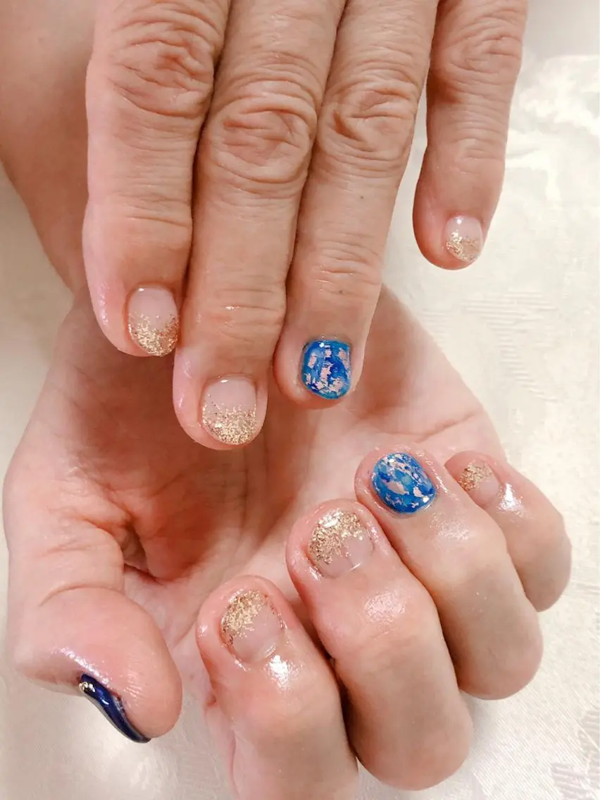 ネイル アートネイル 長さ出し フットネイル グリーン ニュアンスネイル Lily Roseスタッフ一同のマツエク・マツパデザイン