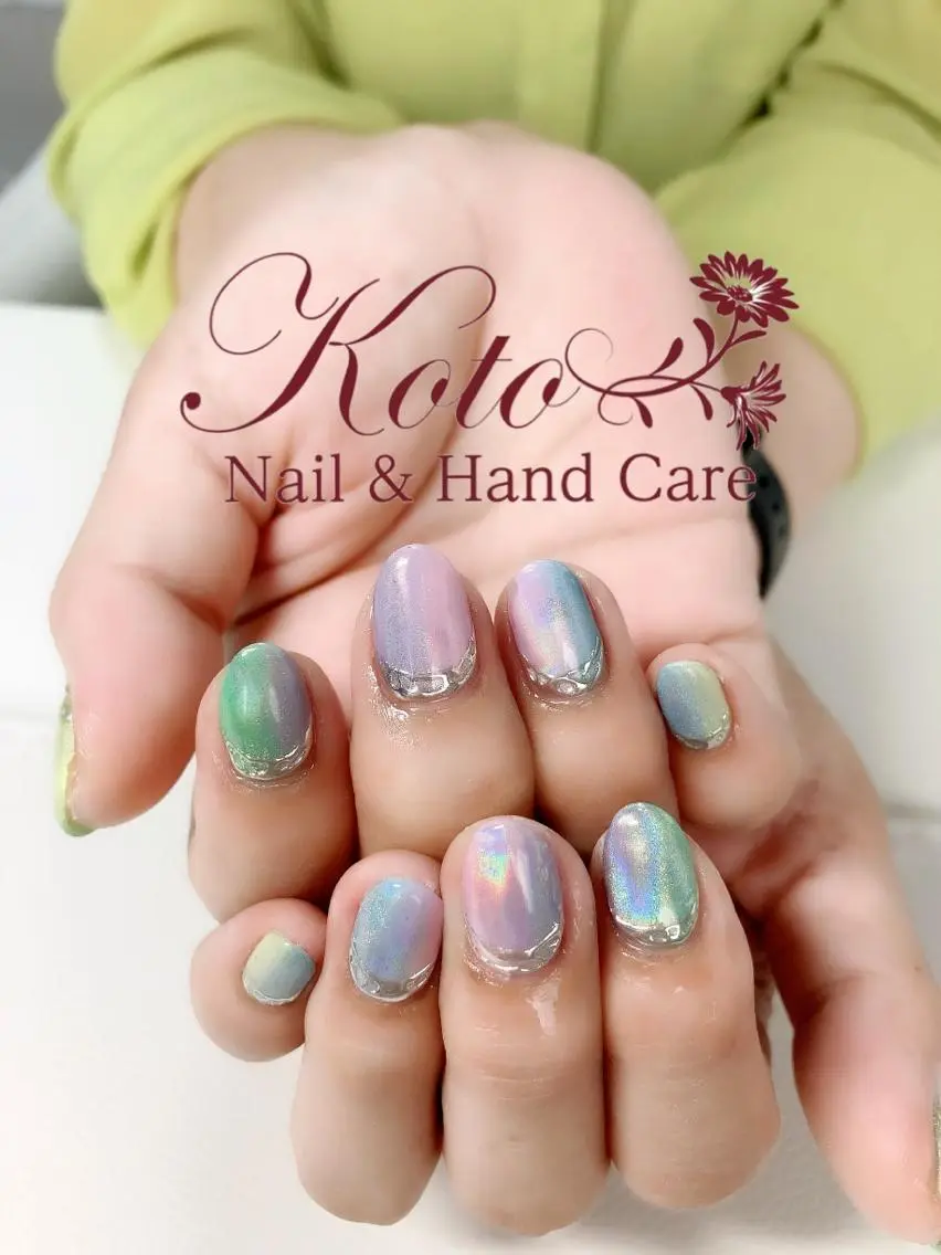 ネイル 長さ出し フットネイル フレンチネイル ジェルネイル ラメ(グリッター) Risa ネイルサロンKOTOのネイルデザイン