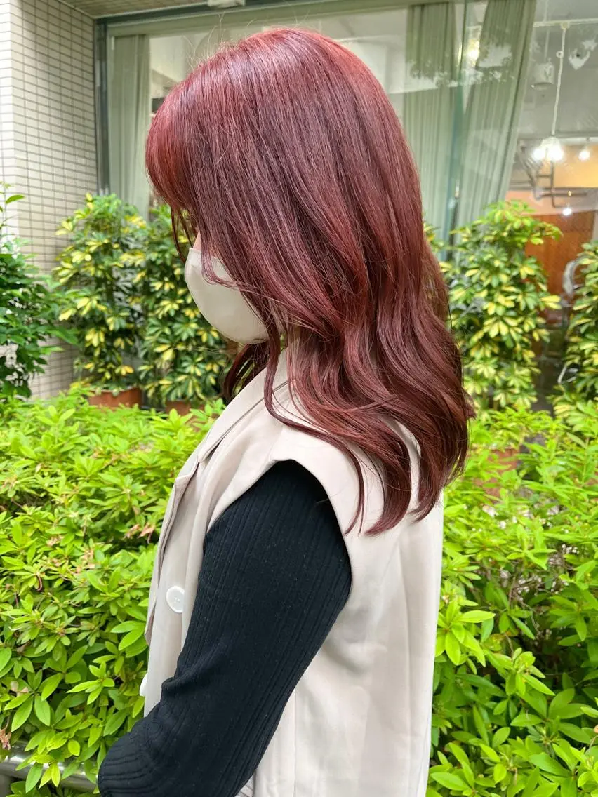 セミロング カラー 編み込みエクステ シールエクステ バレイヤージュ ブリーチ ブロンド ヘアカラー モモカ/ハイトーン /バレイヤージュのヘアスタイル