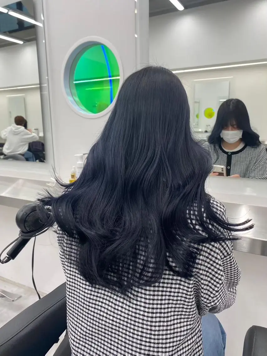 カラー 🤍ブリーチなし ブラウンhimi🤍のヘアスタイル