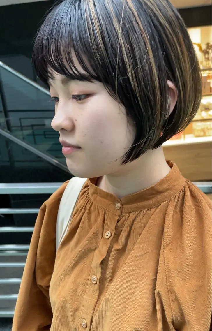 ショート カラー ハイライトカラー ボブ ハイライト 表参道【髪質改善】 宮嶋勇太のヘアスタイル