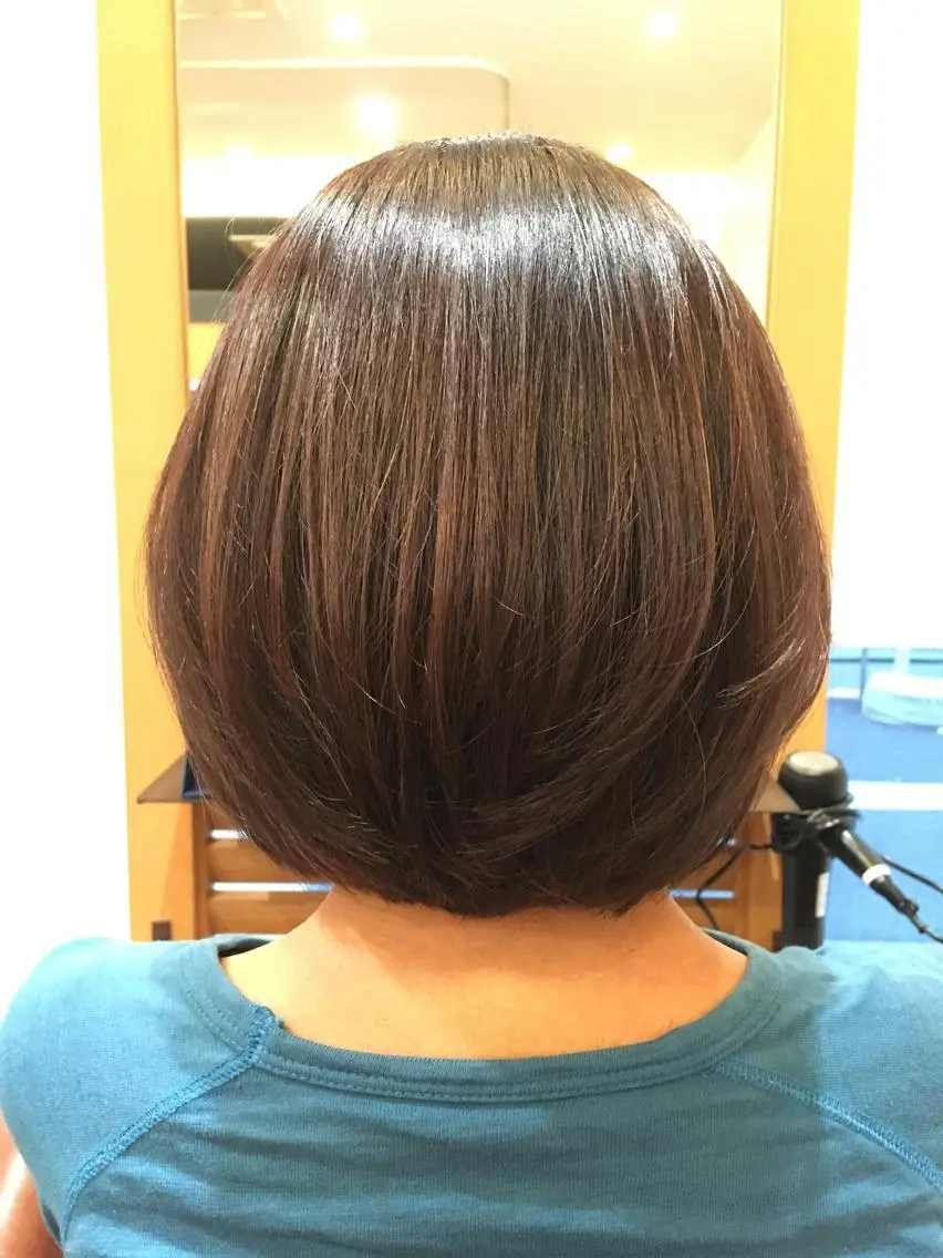 セミロング カラー オレンジ カット コンドウ サラのヘアスタイル