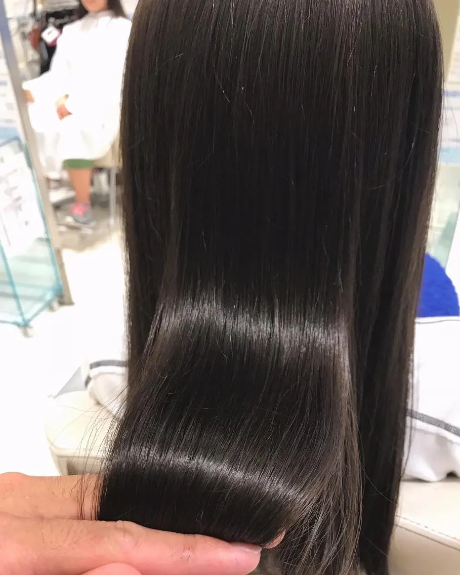 ロング カラー トリートメント 酸熱トリートメント TAKA 【髪質改善】のヘアスタイル