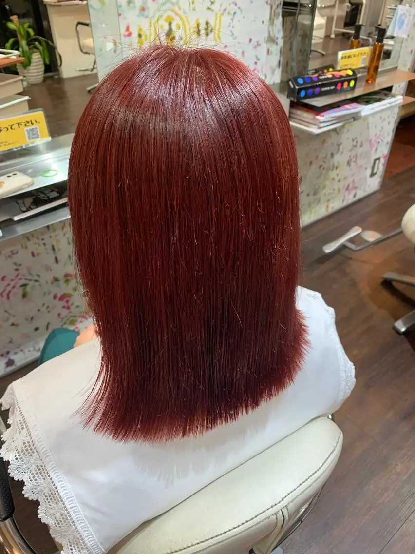 ミディアム カラー ブリーチ カシス レッドカラー Yuuki🌷名古屋 栄 カラー/ボブのヘアスタイル
