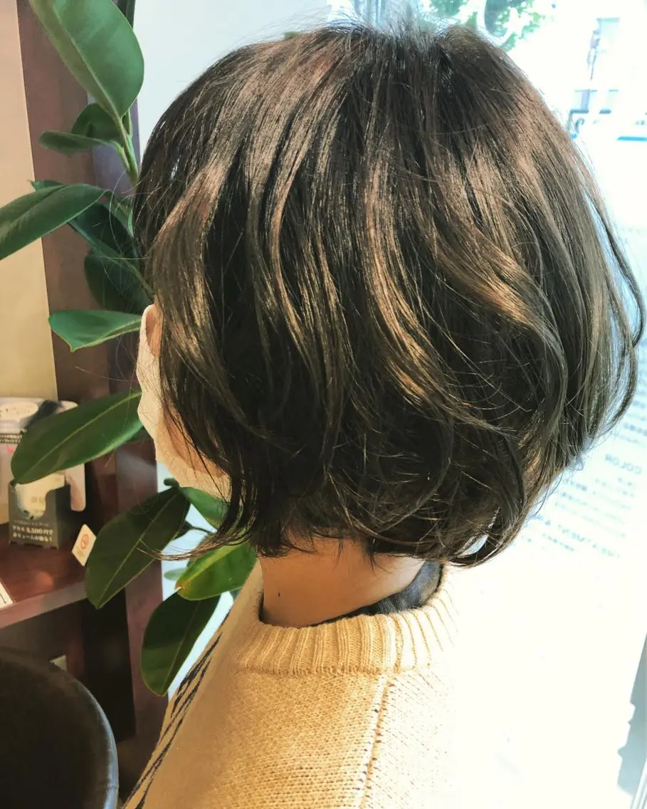 ミディアム カラー カット ヘアカラー トリートメント SHAPE 早坂兼斗のヘアスタイル