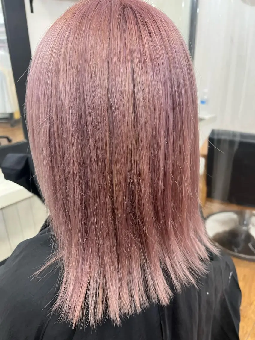 カラー ピンクカラー 香野 優子のヘアスタイル