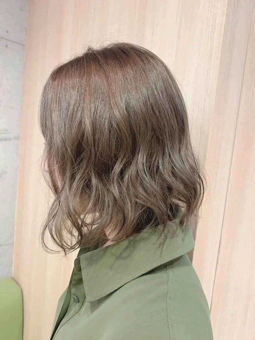 ミディアム 中川 結のヘアスタイル