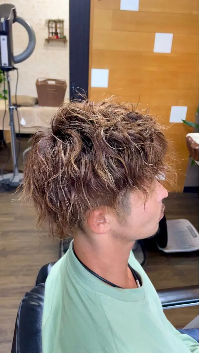 ショート カラー パーマ メンズ メンズメッシュ メンズパーマ メッシュ ヘアーサロン ＳＯRＡお顔剃りのエステ・リラクイメージ