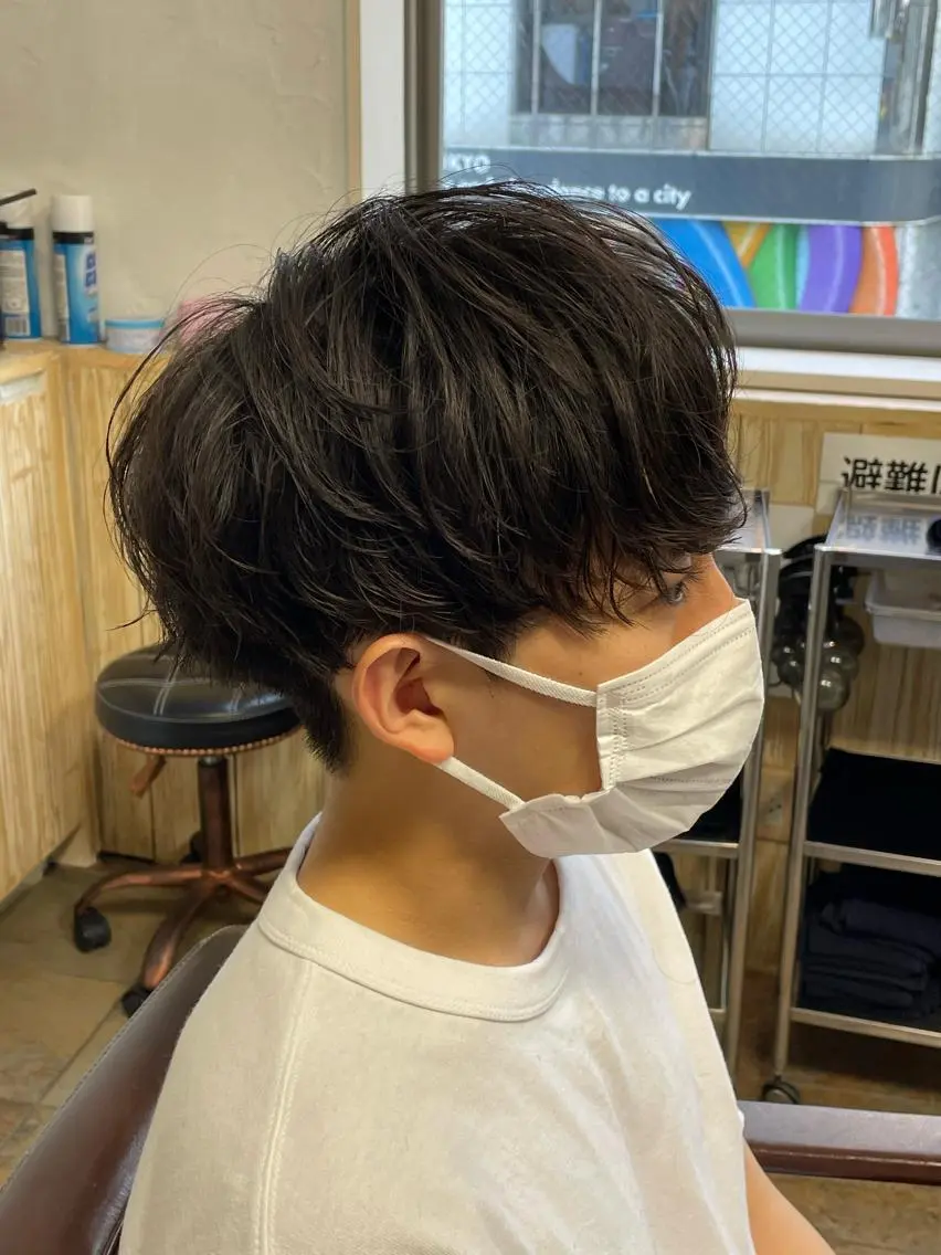 メンズ マッシュ 刈り上げ カット 榎戸 怜真のヘアスタイル