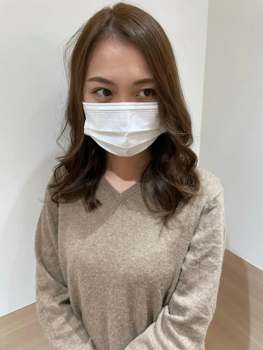 セミロング カラー ベージュカラー ブラウンカラー ケアカラー ピンクカラー ピンクブラウン カット ヘアカラー 天野 瑠真のヘアスタイル