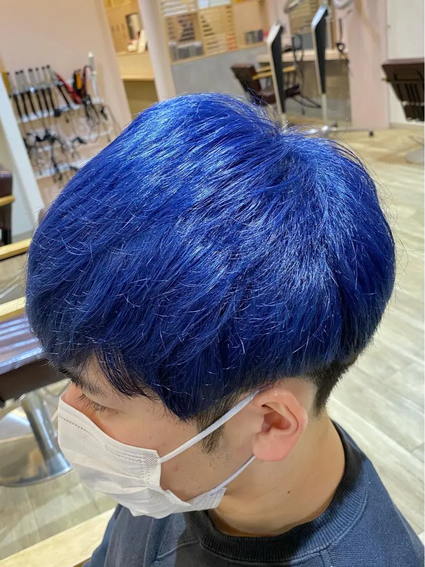 ショート カラー メンズ メンズブリーチ 黒髪 ブリーチ ブルーカラー カット ヘアカラー トリートメント マンツーマン/透明感 foi hairのヘアスタイル